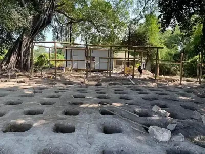 CL-Gal-Nxamaseri kitchen 1