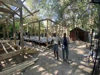 CL-Gal-Okuti - KitchenIMG_4907