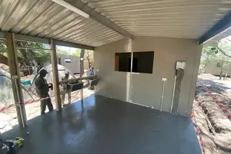 CL-Gal-Savuti kitchen dining